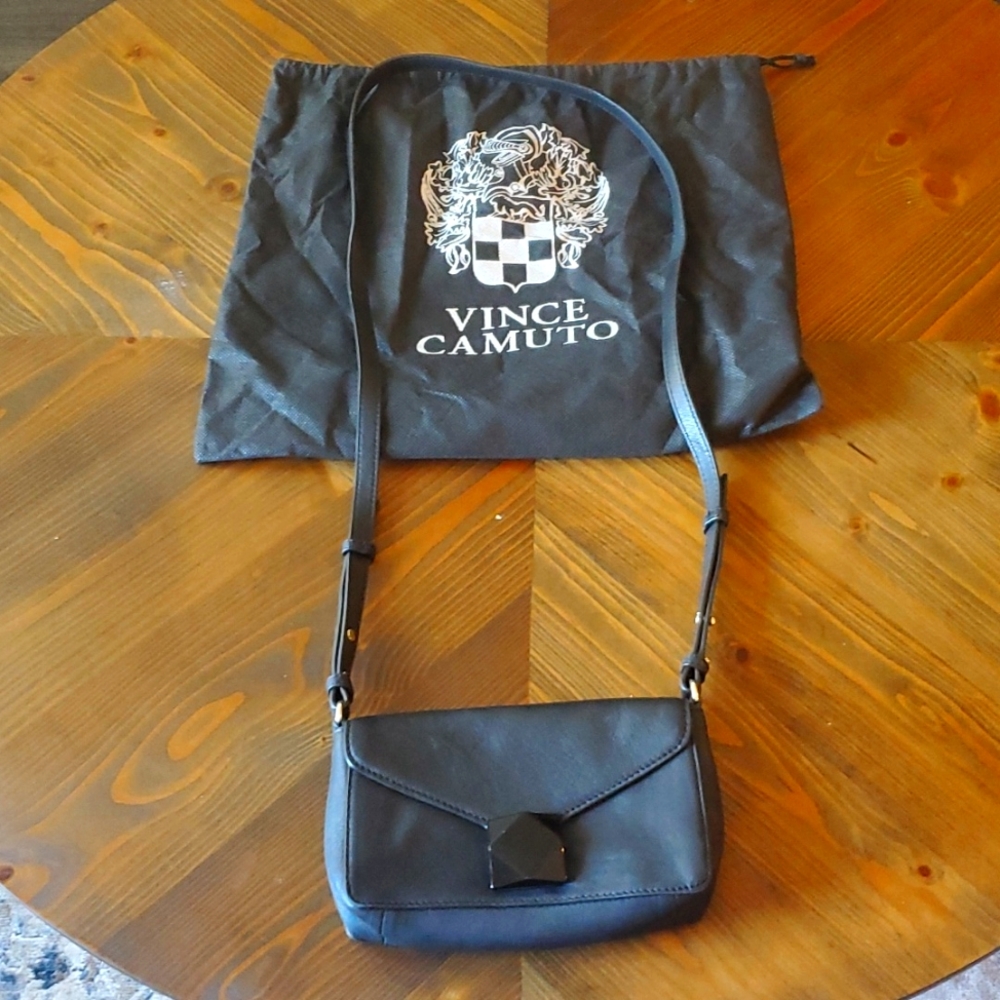 VINCE CAMUTO Black Leather Crossbody Purse